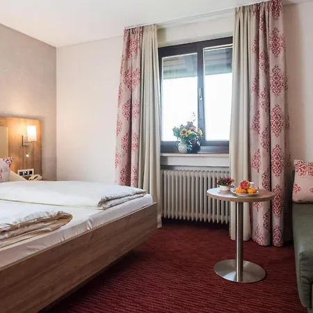 Stegner Hotel Roedelsee